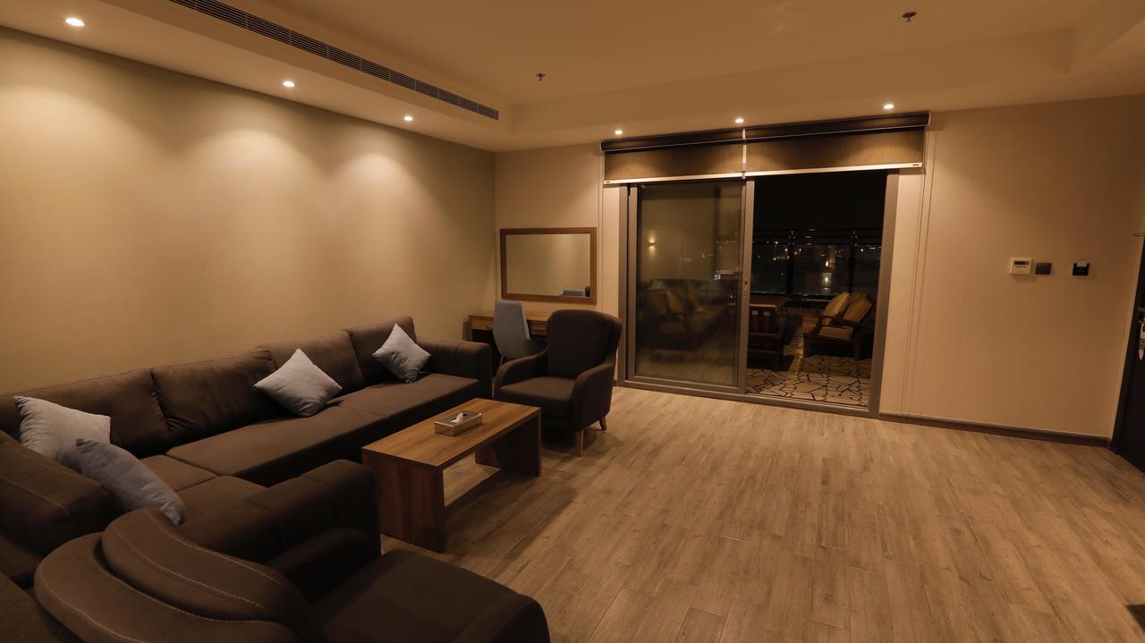 Palm Boutique Hotel Al Salamah Джеда Екстериор снимка
